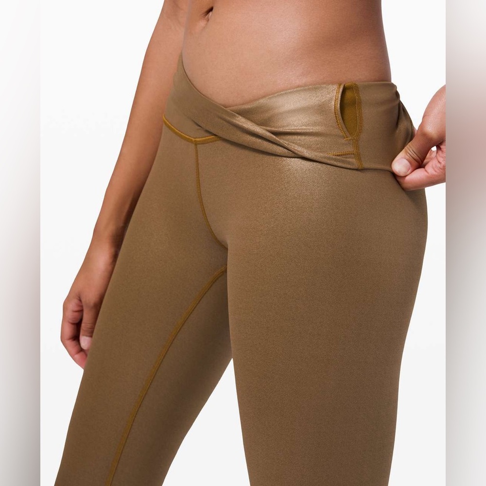 Lululemon women’s Wunder Under High Rise Leggings size 6